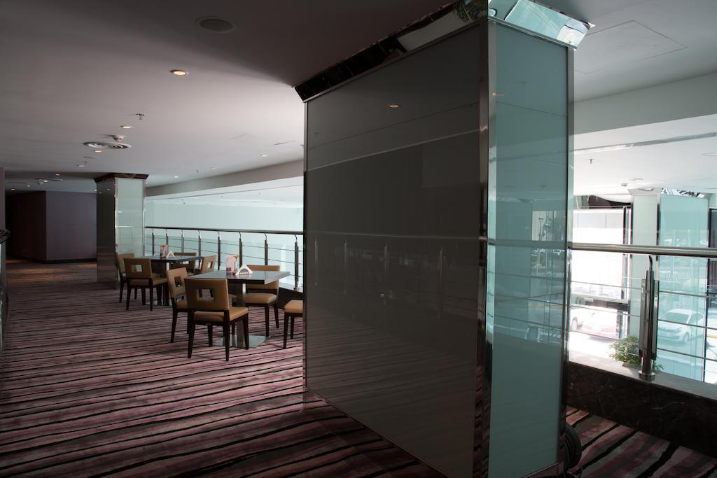 แกรนด์ เมราล โฮเต็ล Hotel อัลโคห์บาร์ ภายนอก รูปภาพ